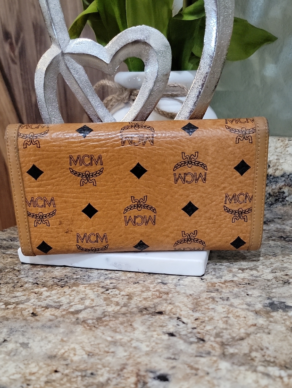 MCM TRI-FOLD LONG WALLET - Picture 5 of 7
